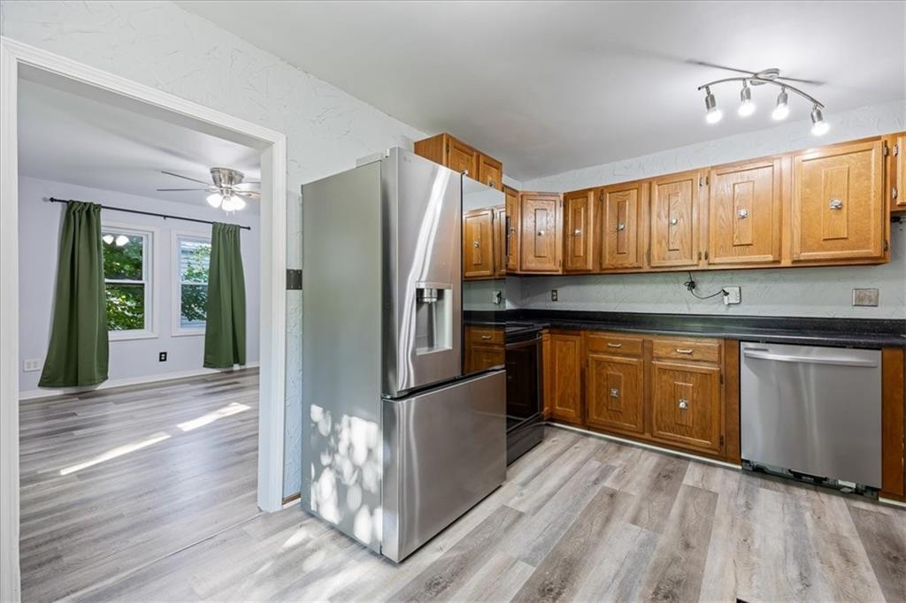 Photo 6 of 4705 Reinhardt Drive