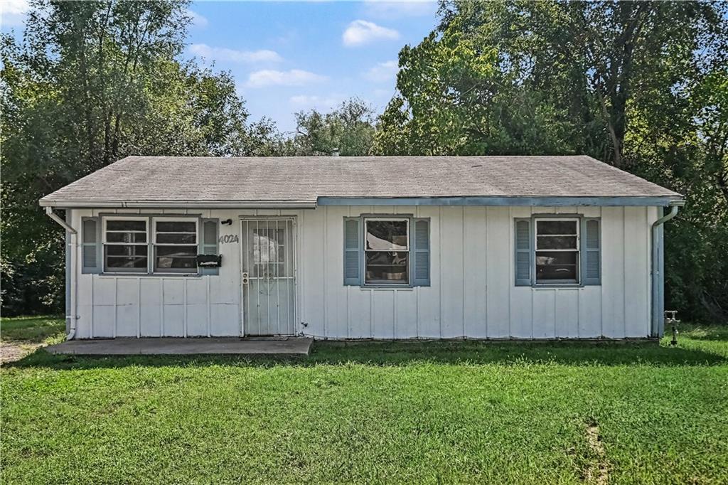Photo 2 of 4024 Lawndale Avenue