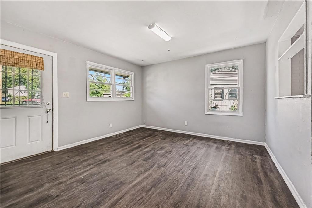 Photo 4 of 4024 Lawndale Avenue