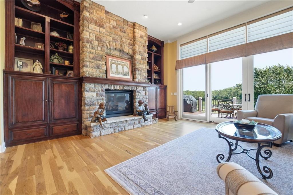 Photo 7 of 10405 N Saint Clair Avenue