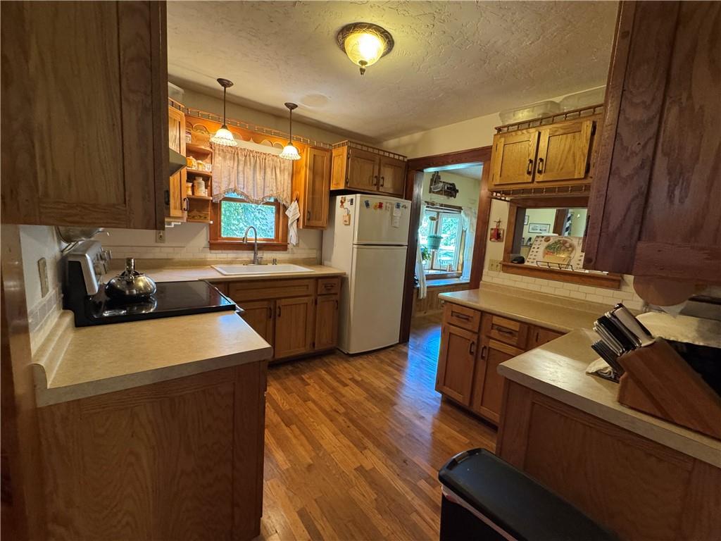 Photo 6 of 218 N Campbell Street