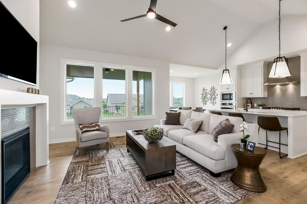 Photo 5 of 5010 N 146th Street