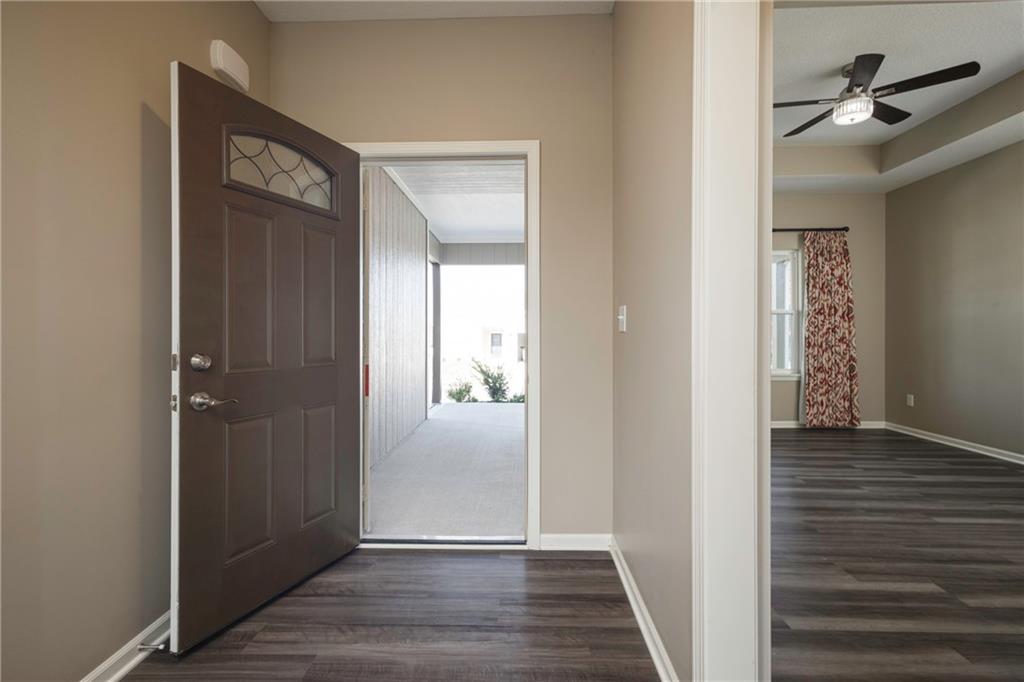 Photo 6 of 413 NE Poplar Court