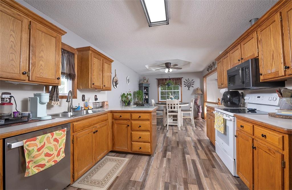 Photo 7 of 15903 Slater Avenue