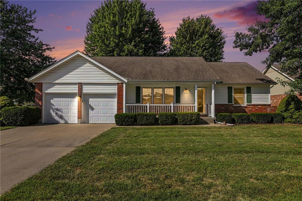 Photo of 616 SW Hoke Lane