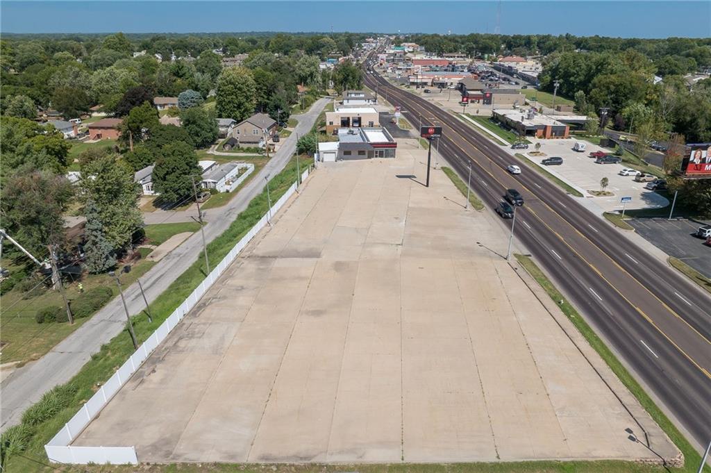 Photo 5 of 1710 S Belt Highway