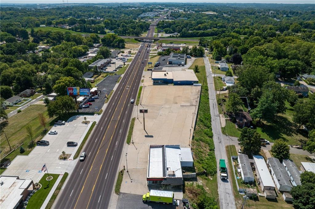 Photo 7 of 1710 S Belt Highway
