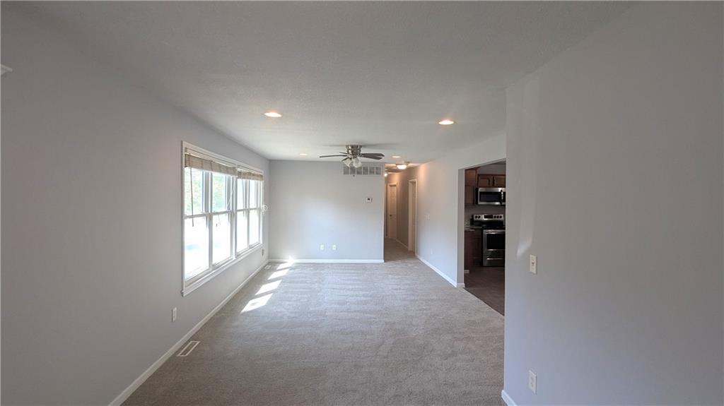 Photo 7 of 2201 NW Vesper Street