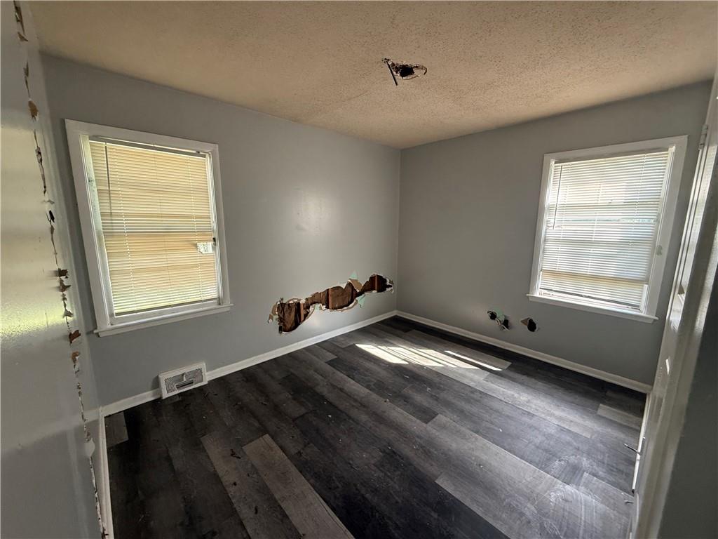 Photo 6 of 3909 E 58th Street