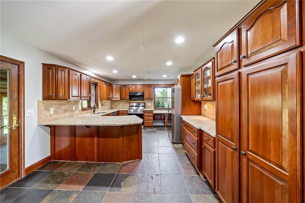 Photo 6 of 24540 Mission Belleview Road