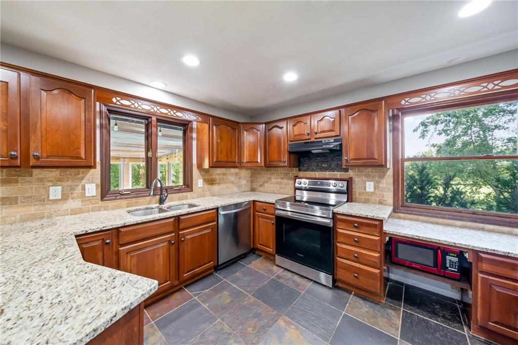 Photo 7 of 24540 Mission Belleview Road