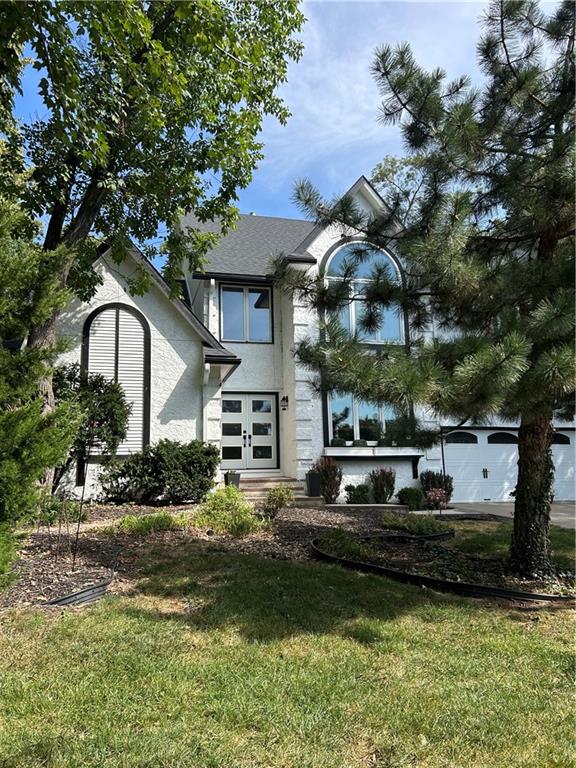 Photo 3 of 8225 NW Weatherby Drive