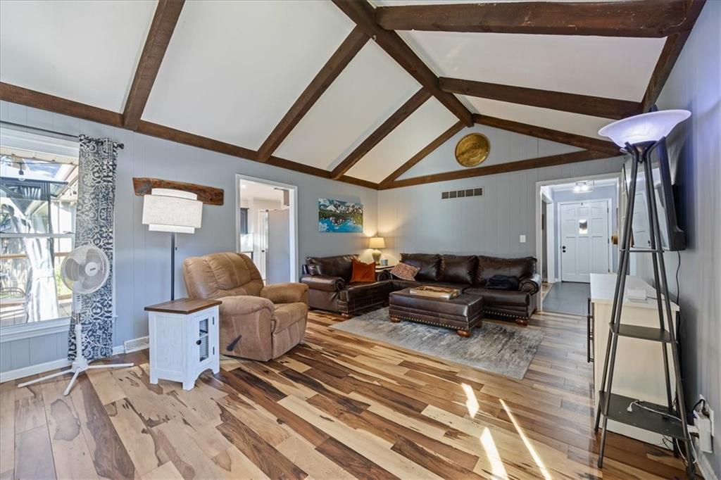 Photo 5 of 300 Johnston Drive