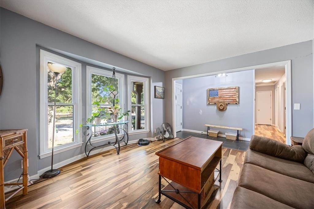 Photo 6 of 300 Johnston Drive
