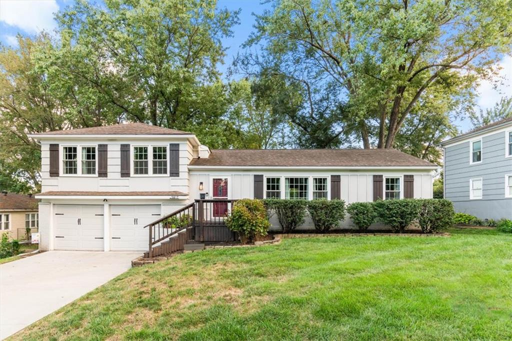 Photo of 5817 W 101st Place