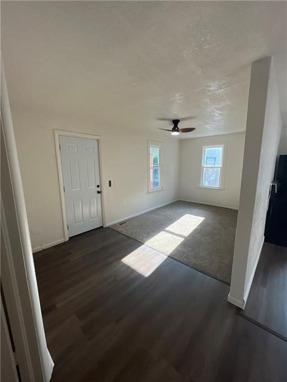 Photo 4 of 509 E North Street