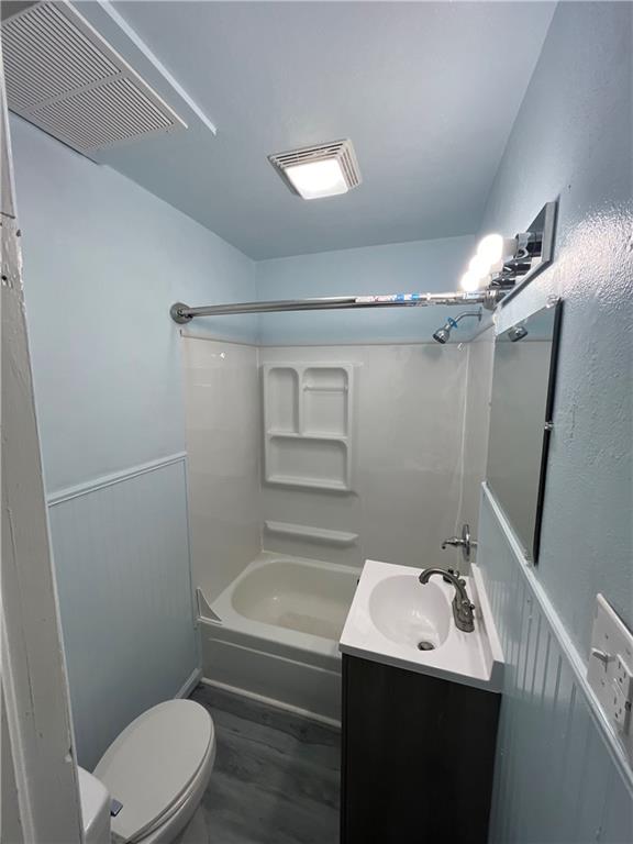 Photo 6 of 509 E North Street