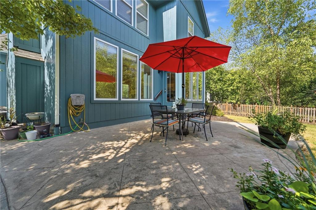 Photo 6 of 15421 S Alcan Street