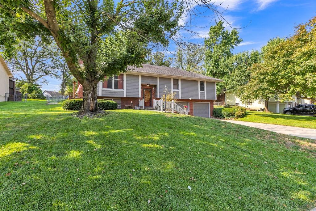 Photo 2 of 4404 Rainbow Court