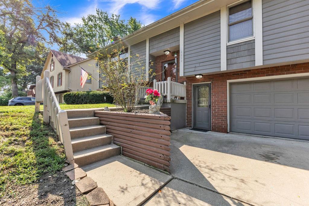 Photo 5 of 4404 Rainbow Court