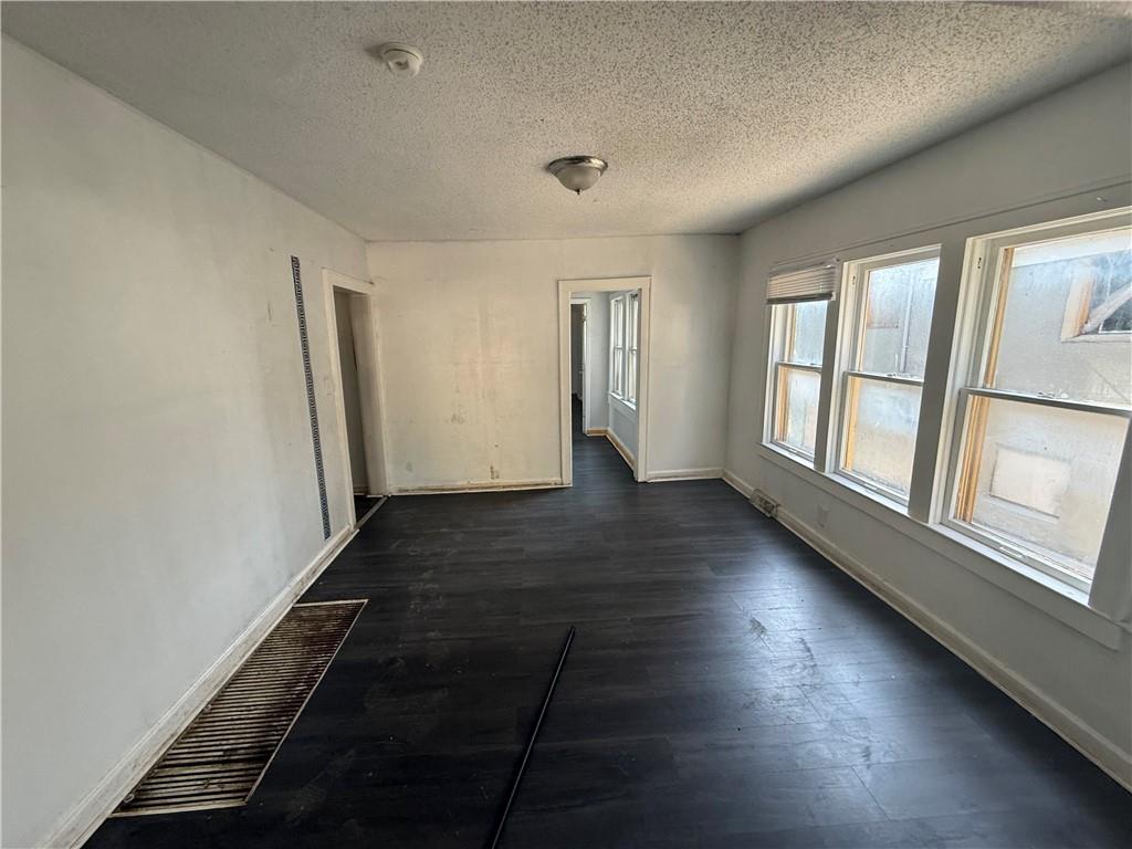 Photo 5 of 307 N Lawn Avenue