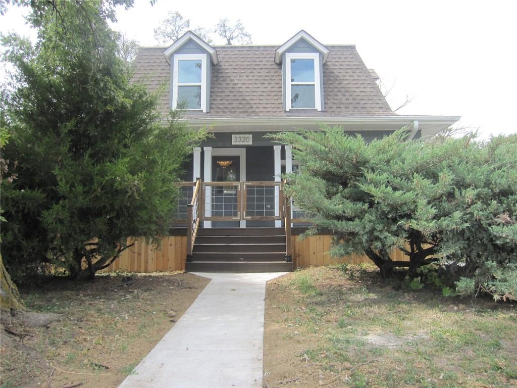 Photo 2 of 3320 Saint Joseph Avenue