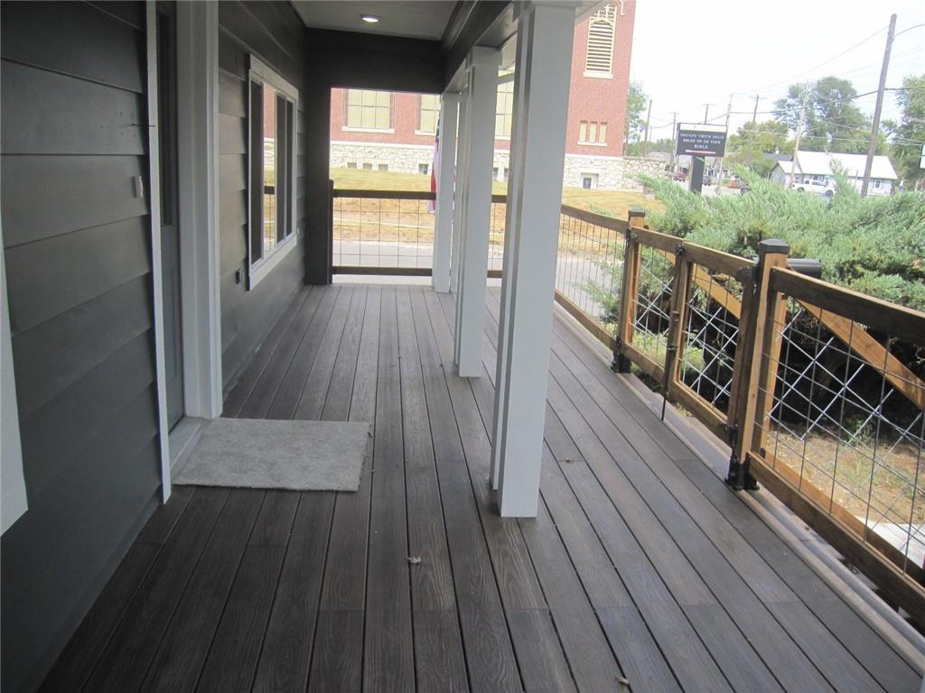 Photo 4 of 3320 Saint Joseph Avenue