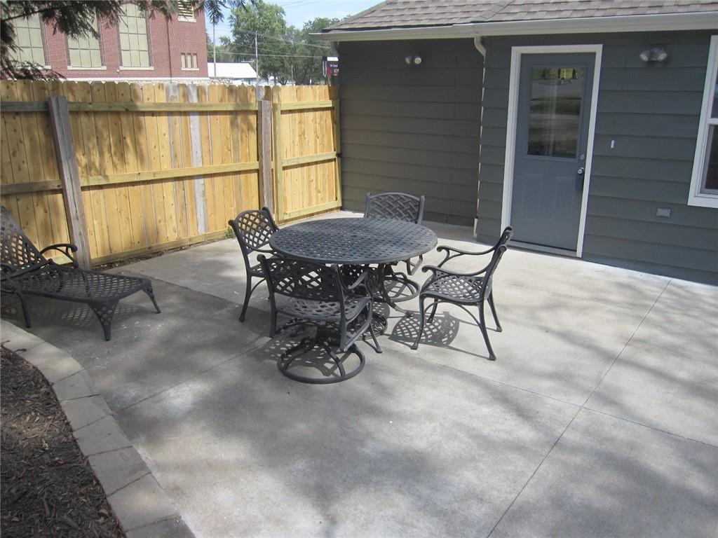 Photo 7 of 3320 Saint Joseph Avenue
