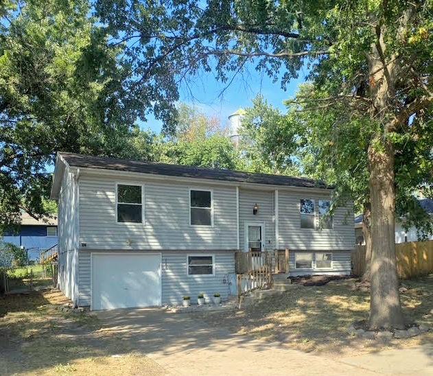 Photo of 108 W McDonald Street in Edgerton, KS