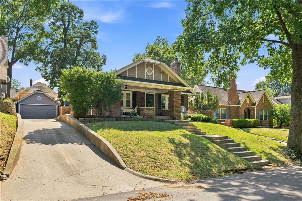 Photo 5 of 303 E 66th Street