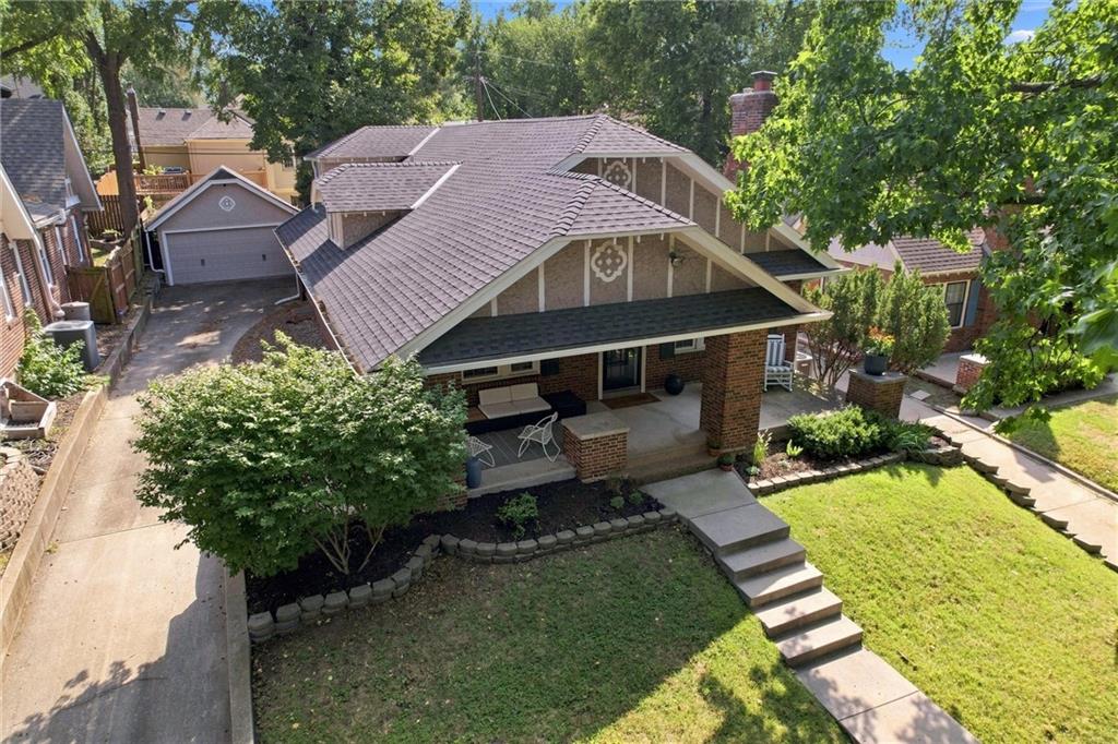 Photo 6 of 303 E 66th Street