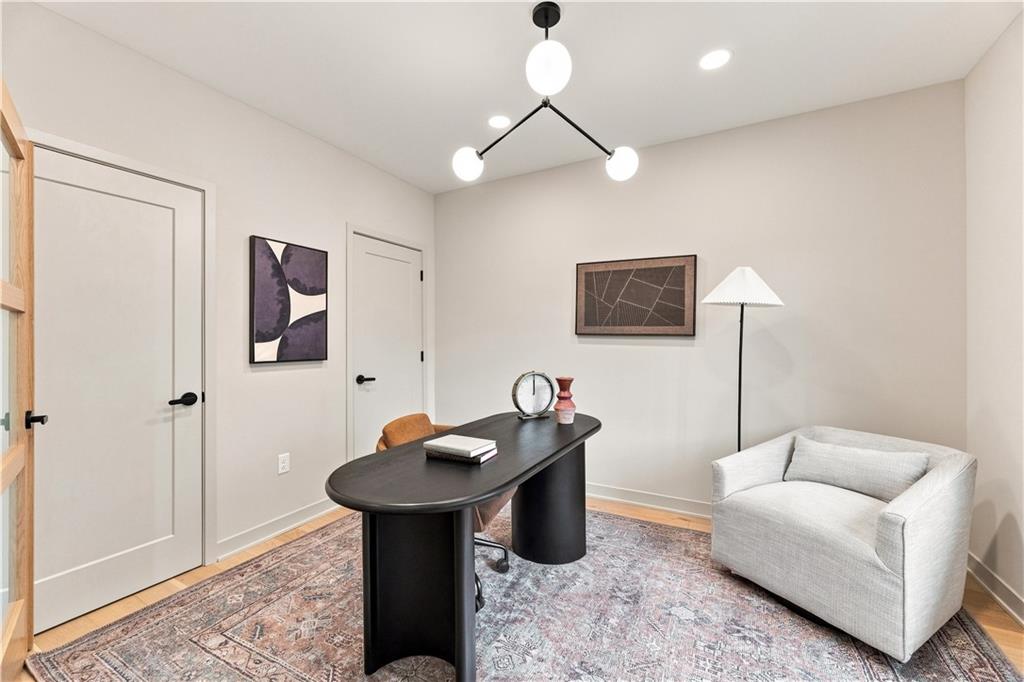 Photo 7 of 533 E 19th Street