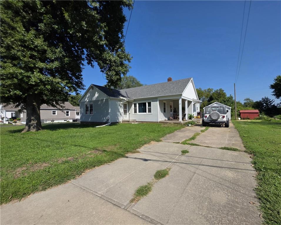 Photo 4 of 620 W 25th Terrace