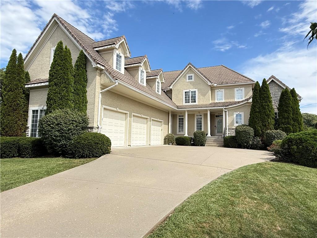 Photo 2 of 3509 S Saddle Ridge Drive