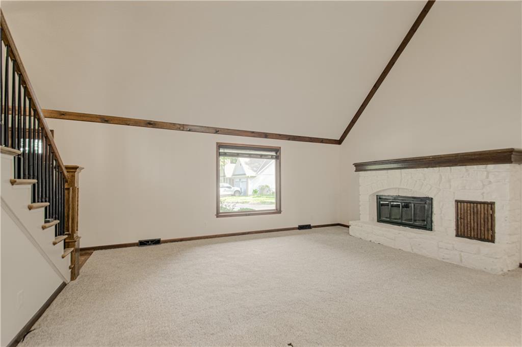 Photo 5 of 6655 OAK RIDGE Drive