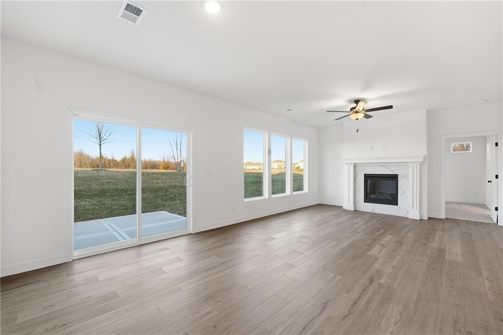 Photo 4 of 20533 Millview Road