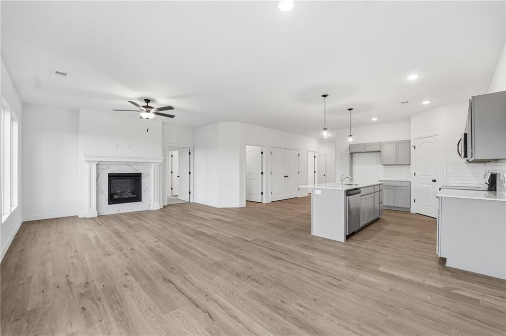 Photo 5 of 20533 Millview Road