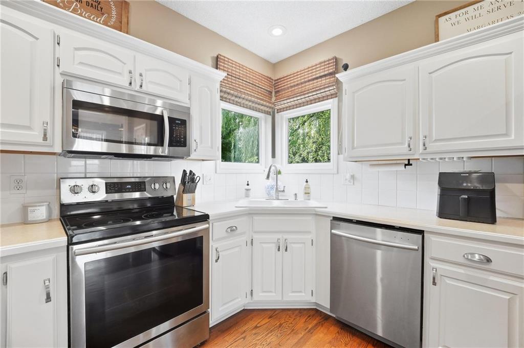 Photo 2 of 16150 W 156th Place