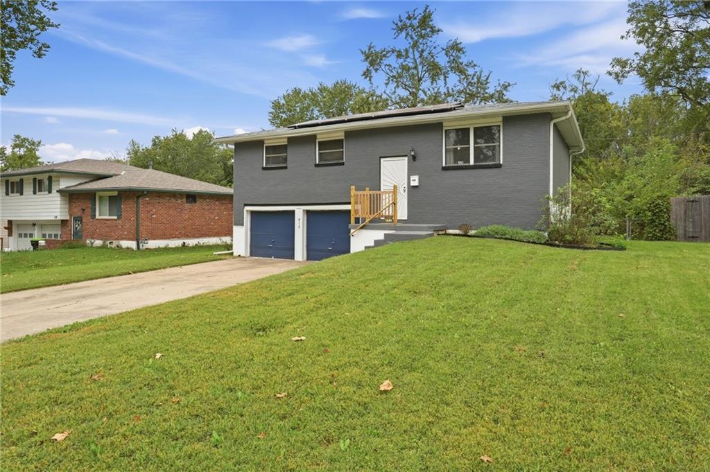 Photo 3 of 912 Colbern Drive