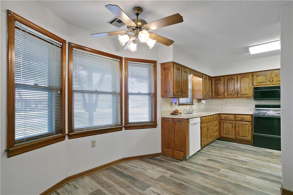 Photo 6 of 8214 E 189th Terrace