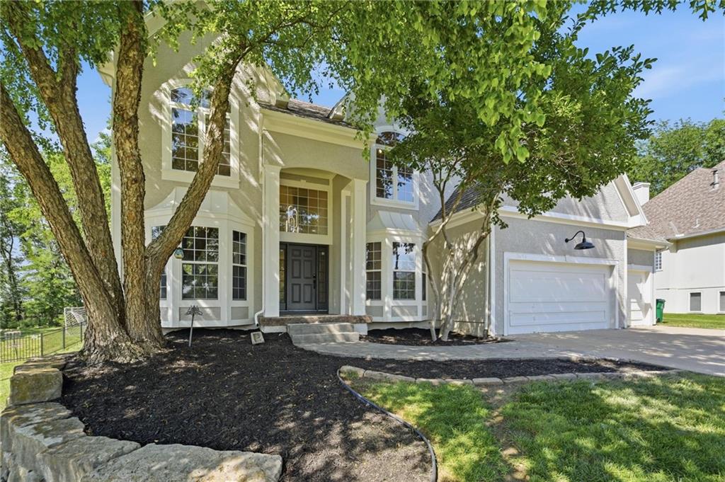 Photo 3 of 2634 SW Wintervalley Drive