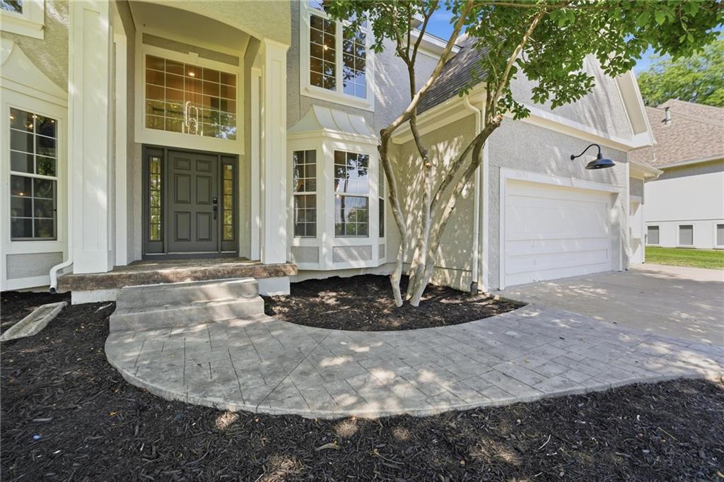 Photo 4 of 2634 SW Wintervalley Drive