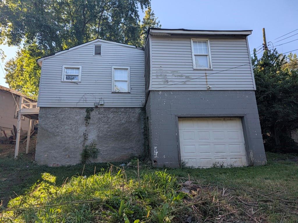 Photo 2 of 8704 Roberts Avenue