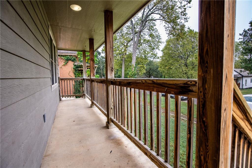 Photo 5 of 407 W Peoria Street