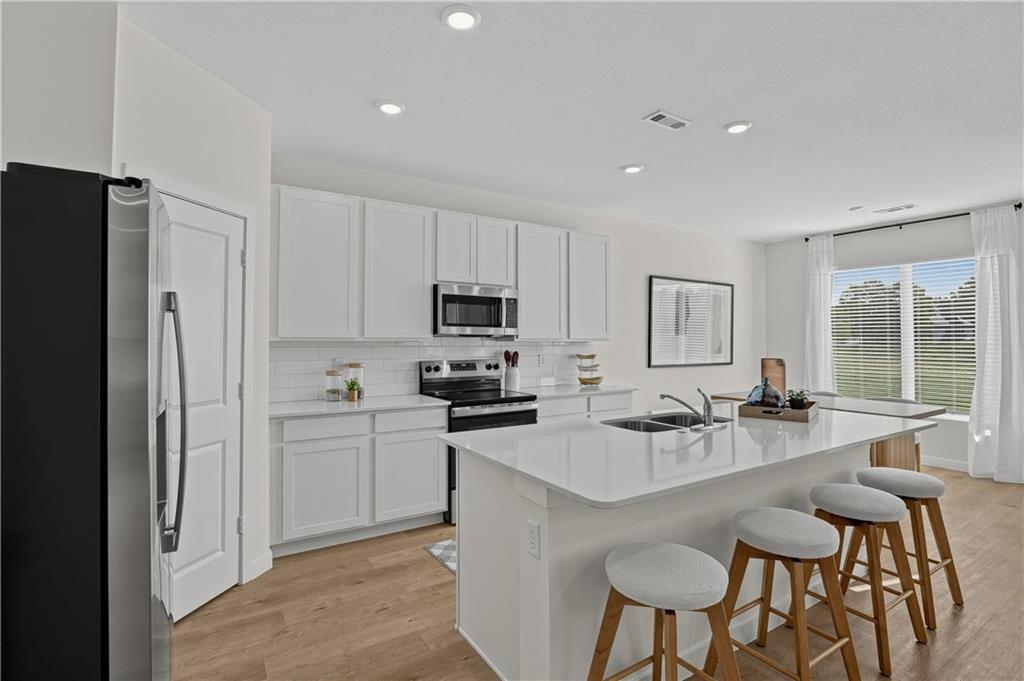 Photo 6 of 605 SW Edgewood Meadows Drive