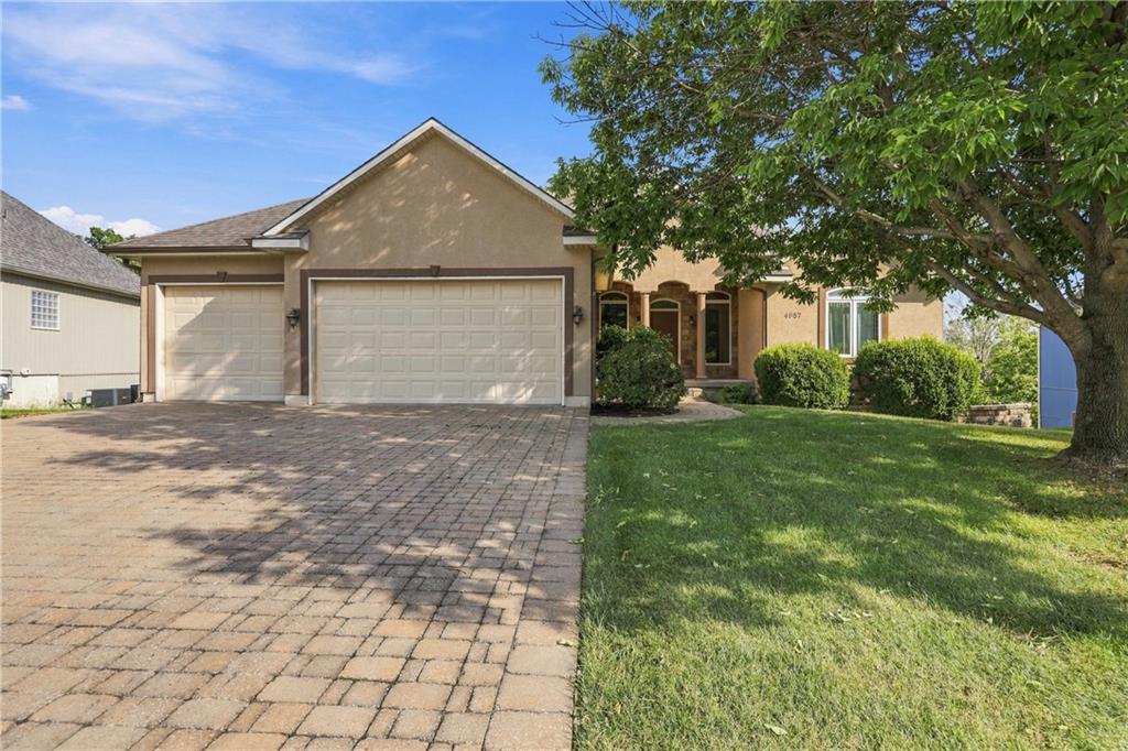 Photo of 4957 S Park Ridge Drive