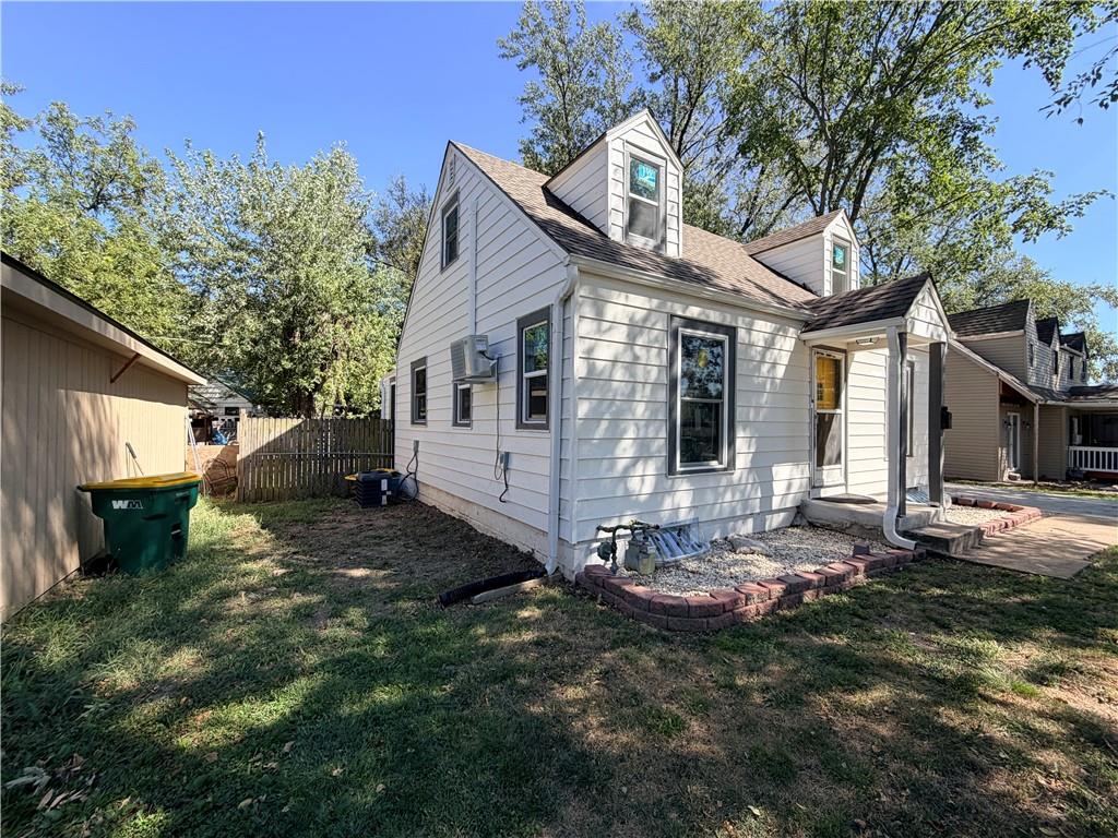 Photo 4 of 2619 N 46th Terrace