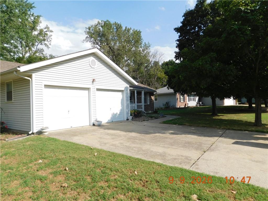 Photo of 400 Ann Avenue