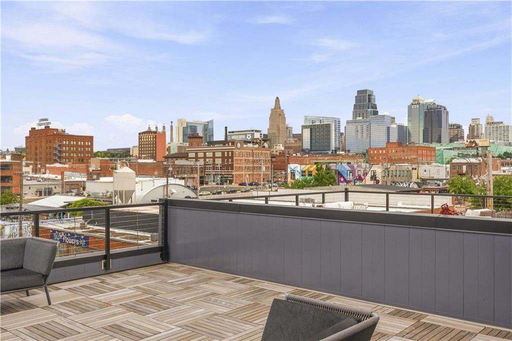 Photo 2 of 1907 Locust Street