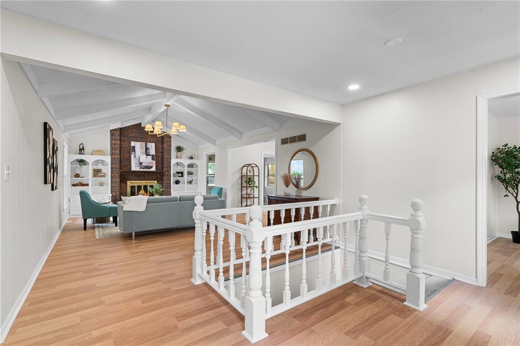 Photo 4 of 113 SW Concord Court